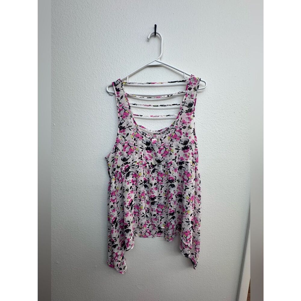 EUC Torrid Floral Chiffon Sleeveless Top - Pink & Black w/ Lattice Back - Size 0 - Picture 4 of 8